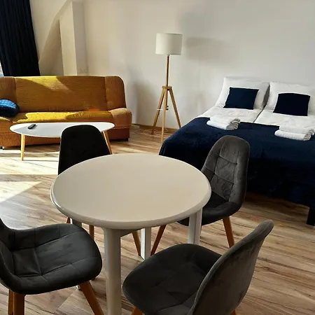 Goscinne Nad Morzem 莱鲍